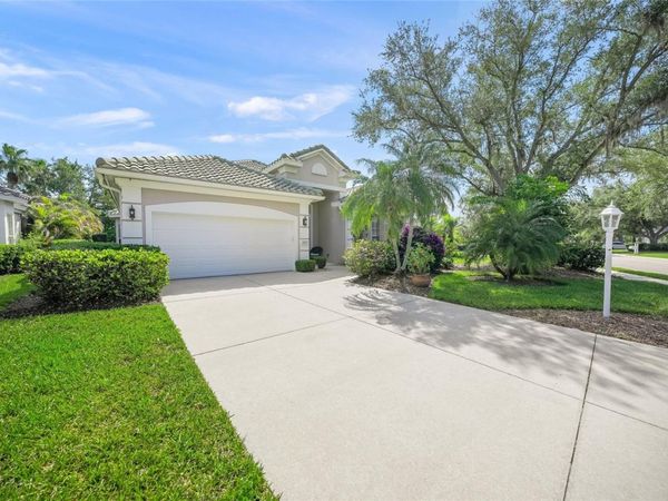 6923 LENNOX PLACE , UNIVERSITY PARK, FL 34201