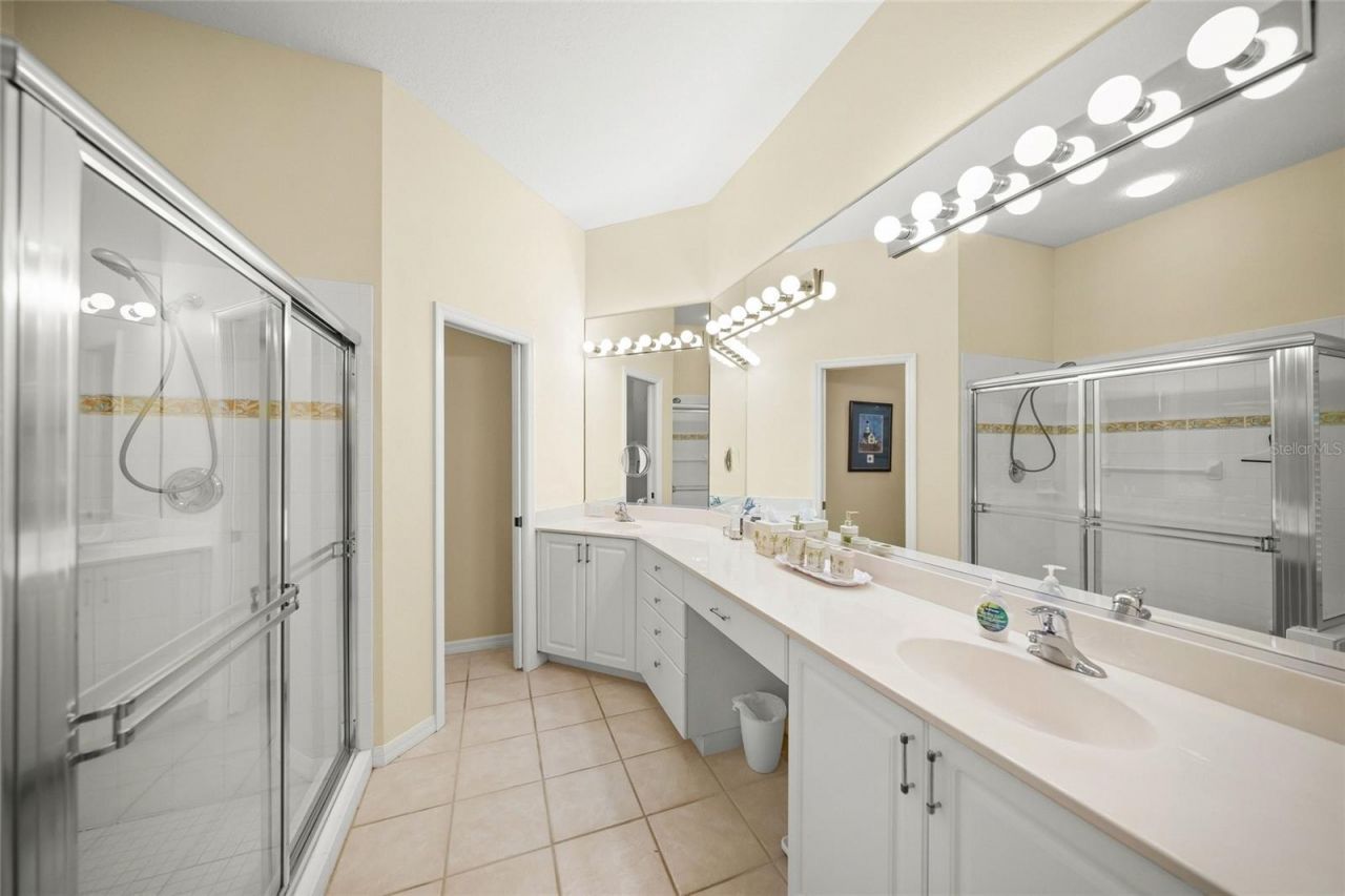6923 Lennox Place, University Park, FL 34201 Photo
