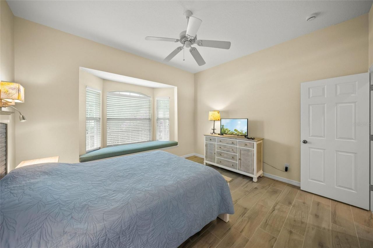 6923 Lennox Place, University Park, FL 34201 Photo