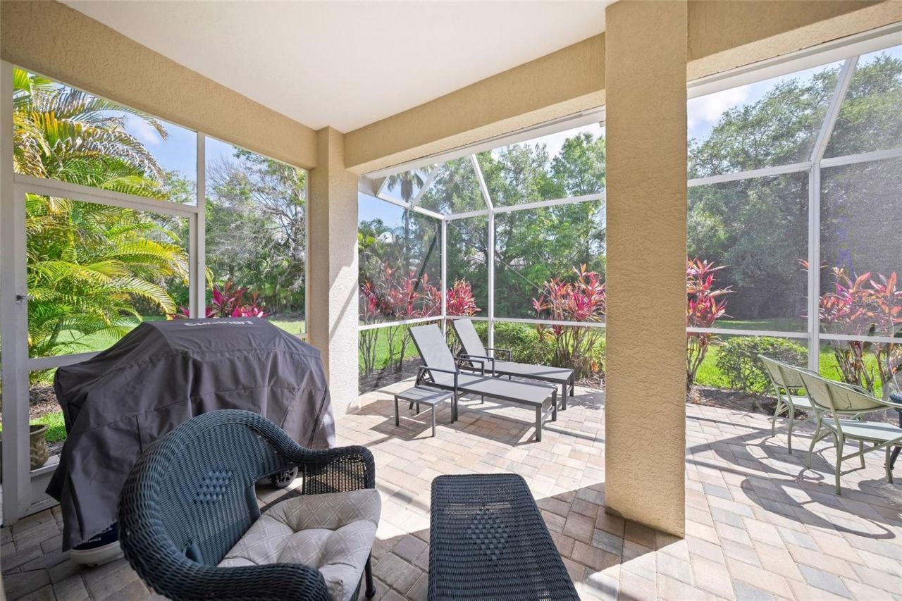 6923 Lennox Place, University Park, FL 34201 Photo