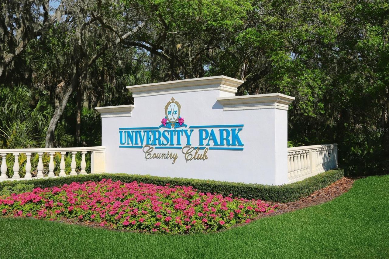 6923 Lennox Place, University Park, FL 34201 Photo