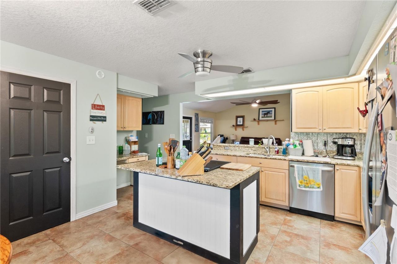 2121 Wildwood Ln, Auburndale, FL 33823 Photo