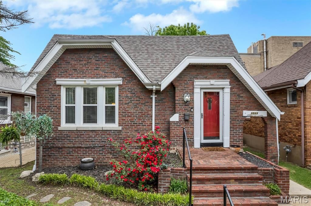5533 Rosa Avenue , Saint Louis, MO 63109 Main Photo