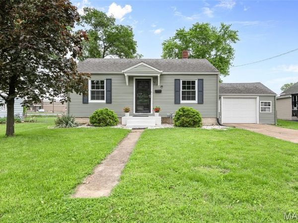 513 Victory Drive , Collinsville, IL 62234