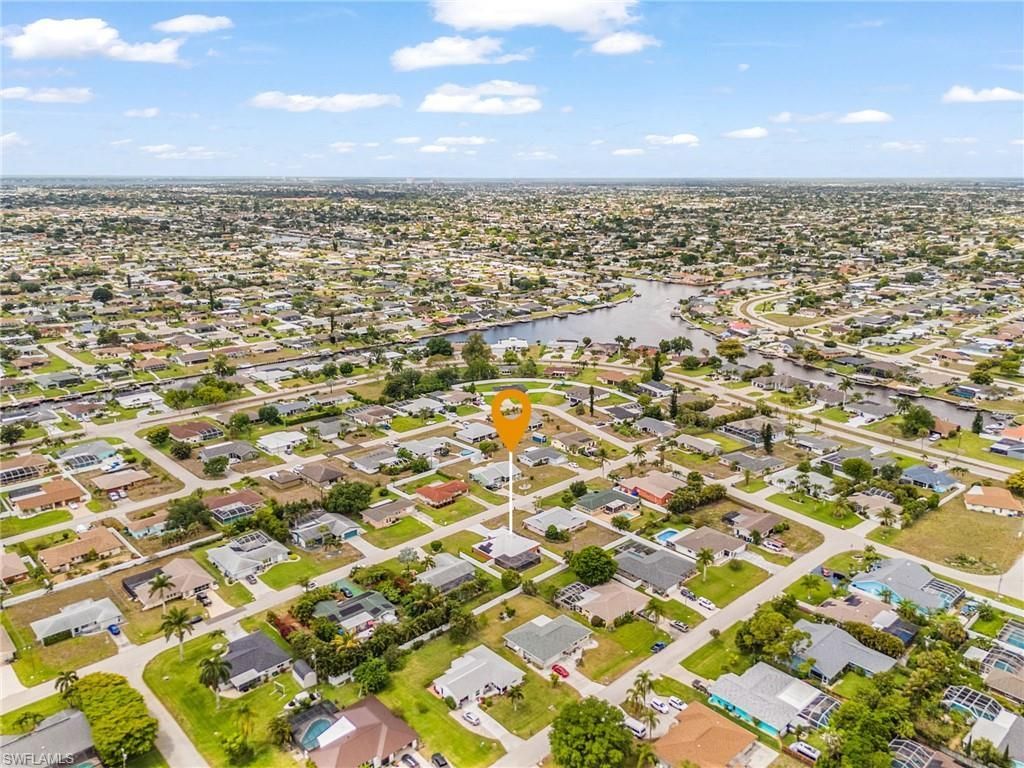 1215 SE 27th St, Cape Coral, FL 33904 Photo