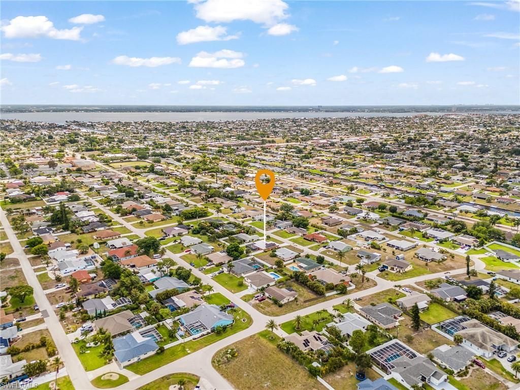 1215 SE 27th St, Cape Coral, FL 33904 Photo