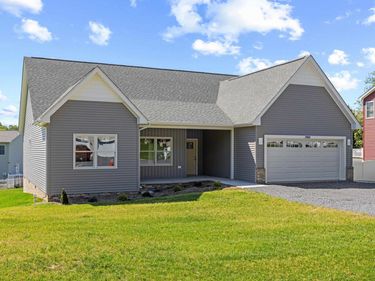 1960 E SAW MILL CT, MCGAHEYSVILLE, VA 22840