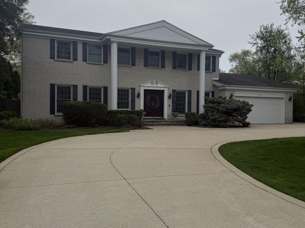 2130 Magnolia Lane, Highland Park, IL 60035