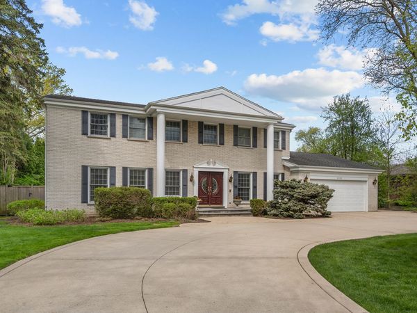 2130 Magnolia Lane, Highland Park, IL 60035