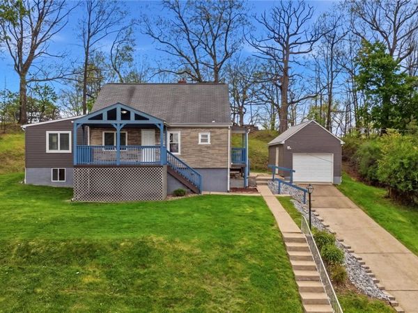 8967 Elm St, Allison Park, PA 15101
