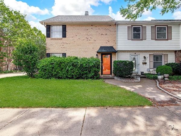 601 St Charles Drive , Arlington, TX 76013