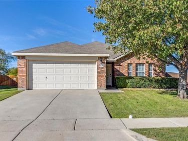 13729 Village Vista Drive, Fort Worth, TX 76052