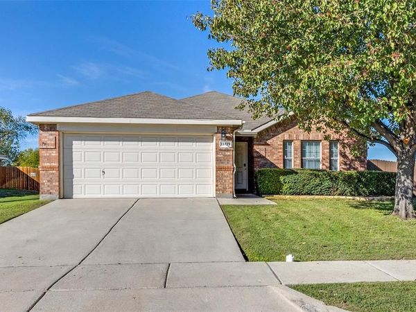 13729 Village Vista Drive, Fort Worth, TX 76052