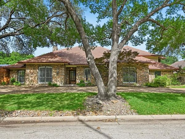 13216 Hillcrest Road, Dallas, TX 75240