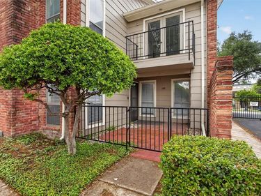 7510 Holly Hill Drive, Unit 150, Dallas, TX 75231