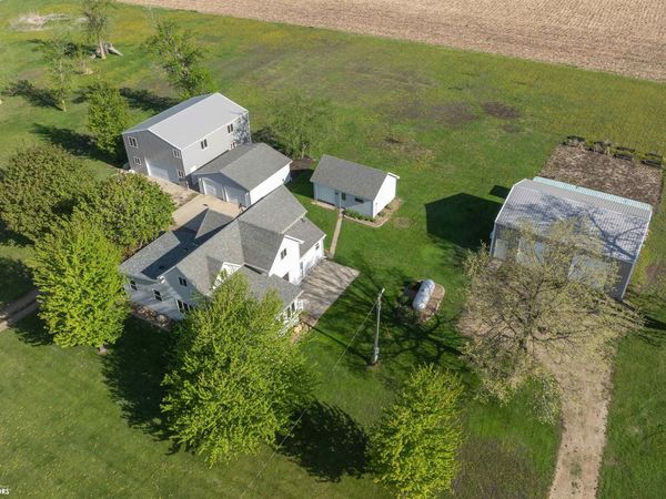 2159 200Th Street, Traer, IA 50675