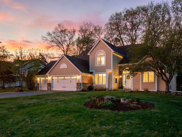 1772 Brighton Trail, Woodbury, MN 55125