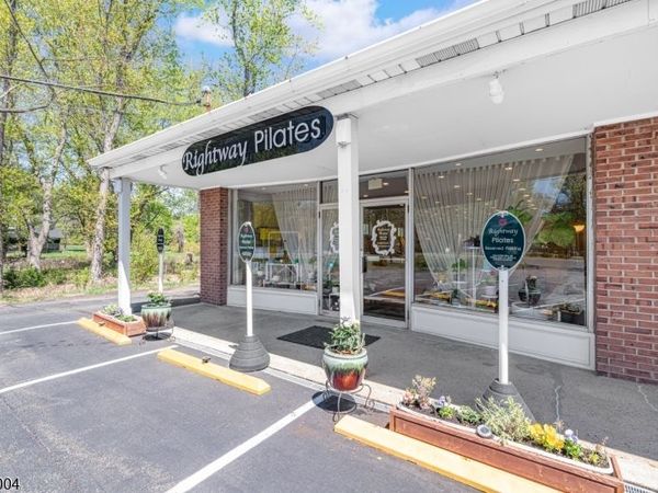 427 Route 24, Chester, NJ 07930