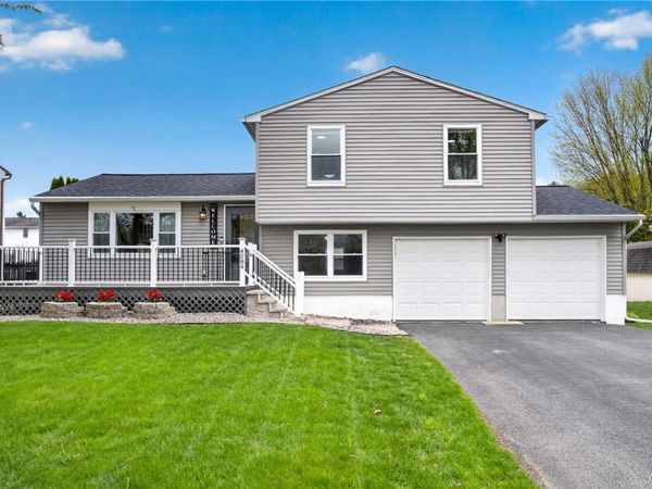 4084 Sweet Gum Ln, Liverpool, NY 13090
