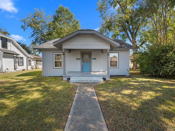 104 N Royal St , DeRidder, LA 70634