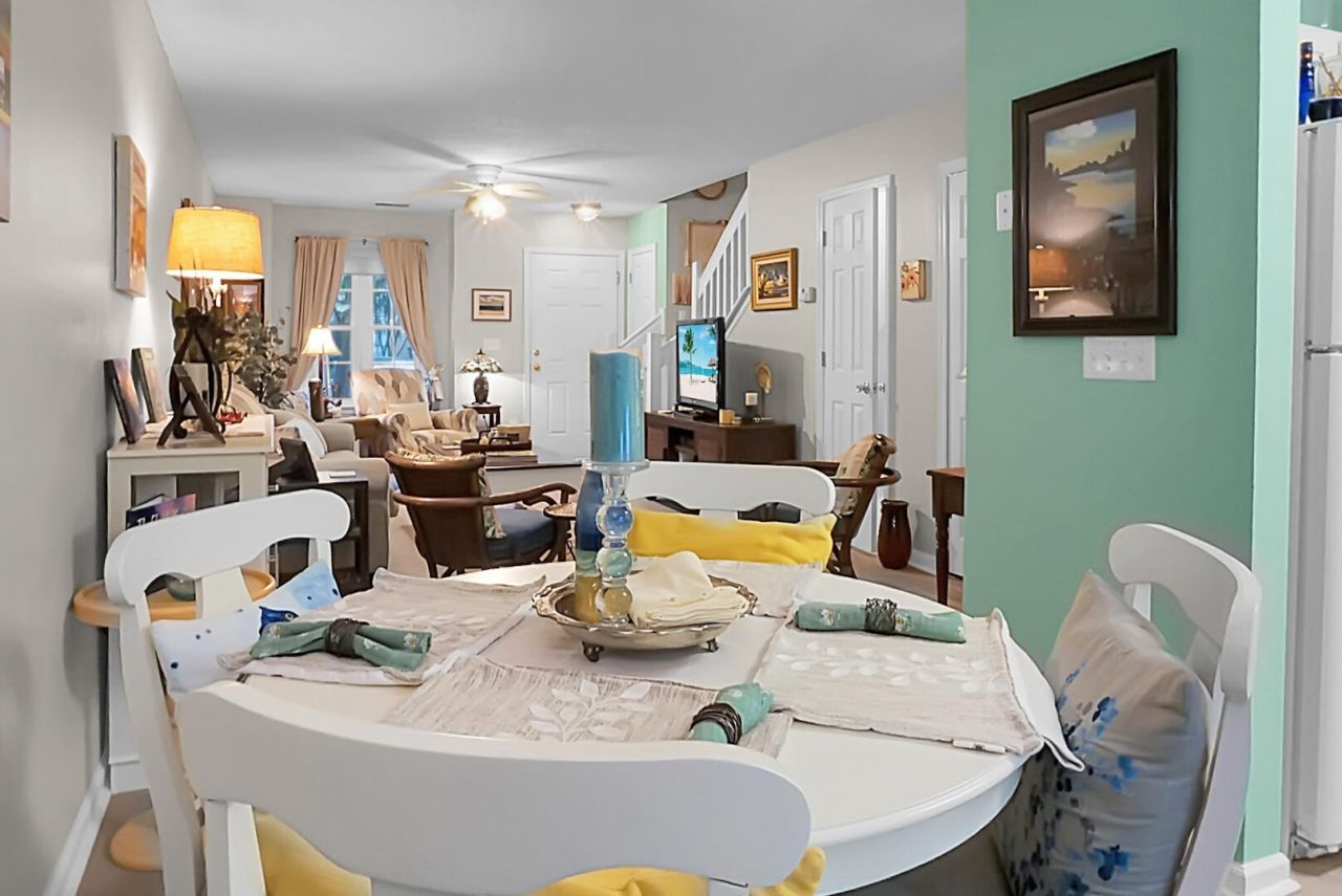 8169 Shadow Oak Drive Photo 19