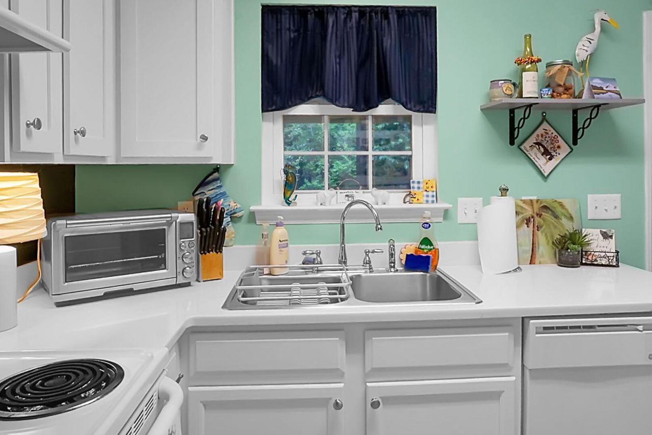 8169 Shadow Oak Drive Photo 23