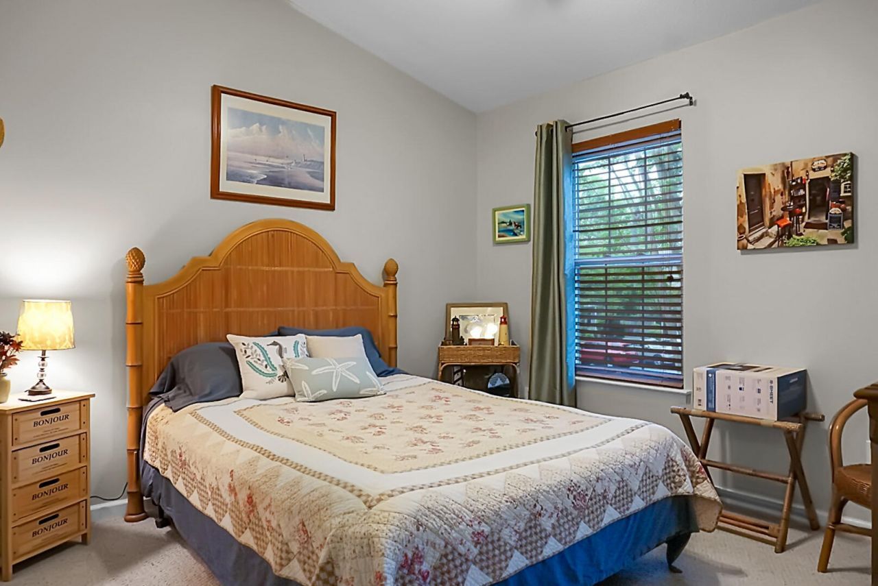 8169 Shadow Oak Drive Photo 34