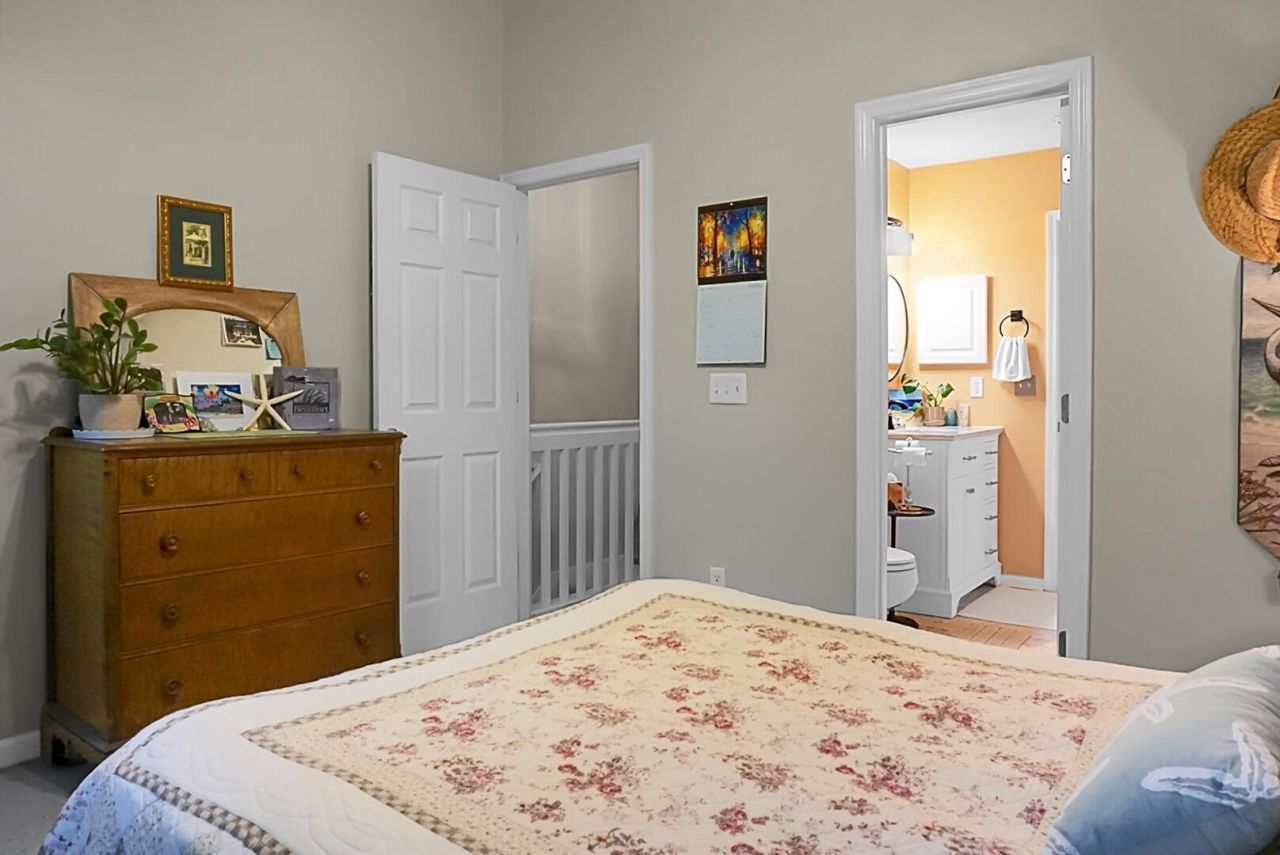 8169 Shadow Oak Drive Photo 36