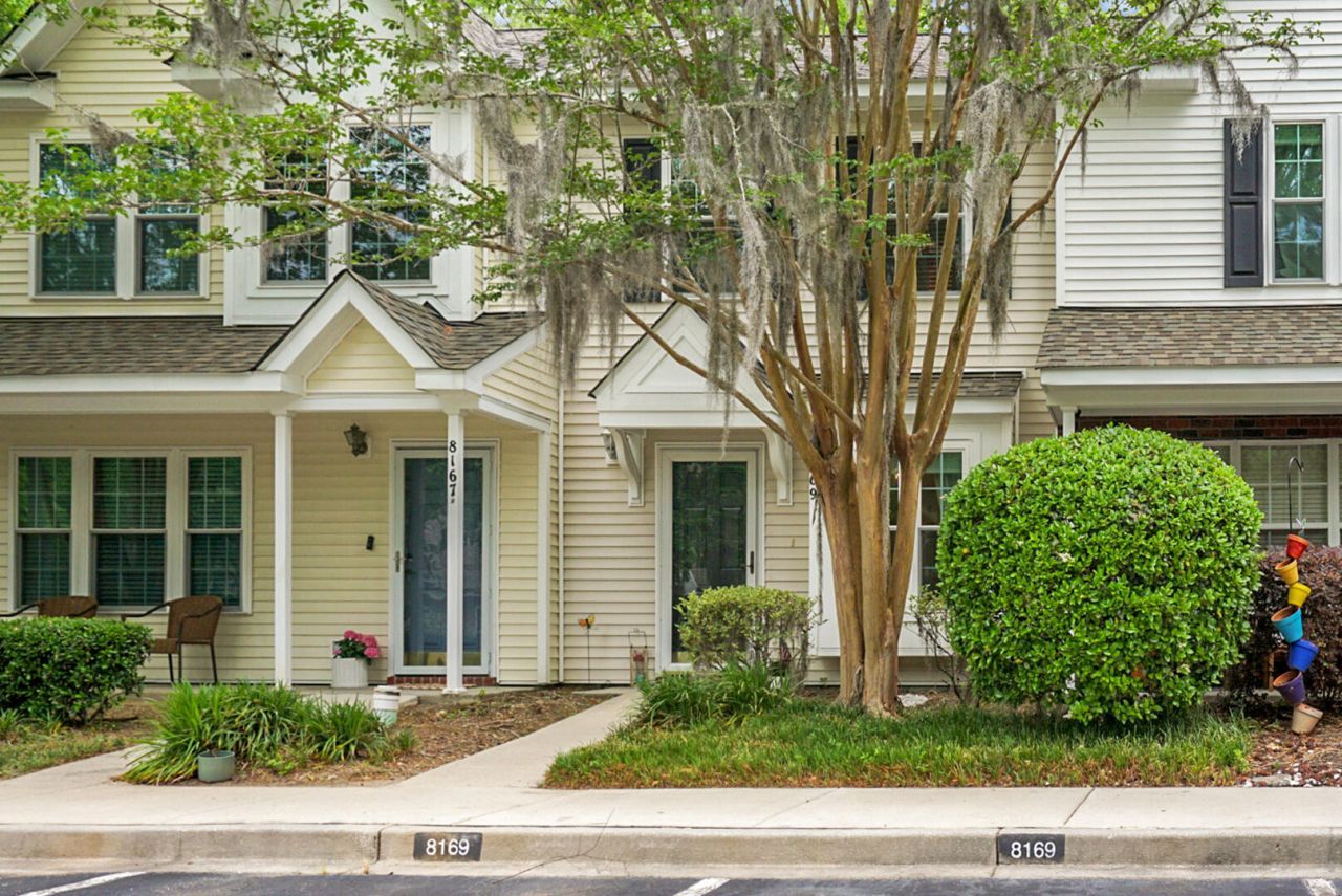 8169 Shadow Oak Drive Photo 6