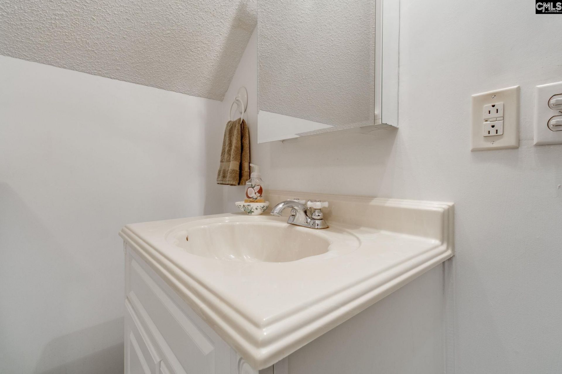 11 Hilltopper Court  Photo 29