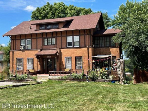 3103 Grand Avenue, Des Moines, IA 50312