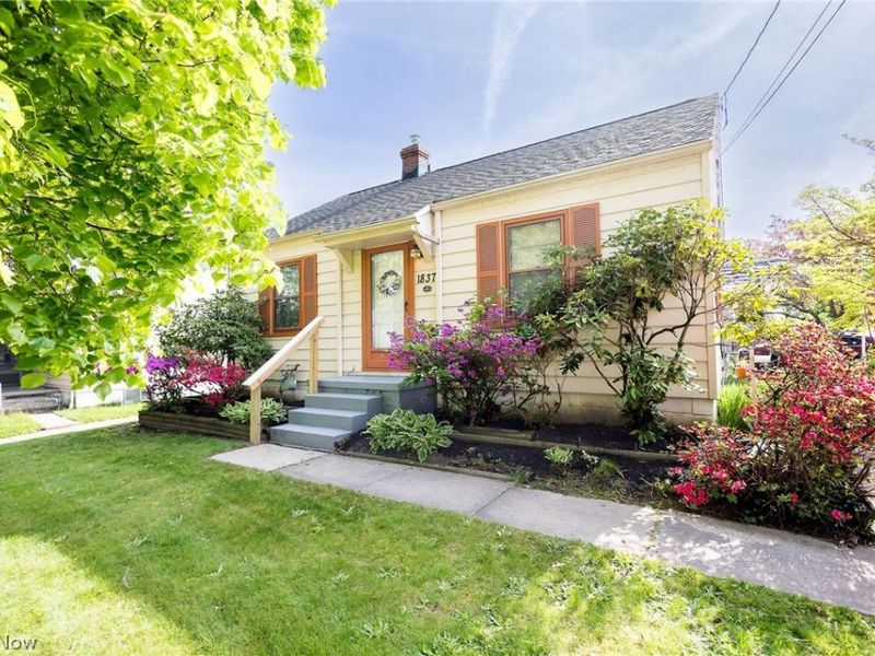 1837 Cameroon Court, Akron, OH 44305 Photo 2