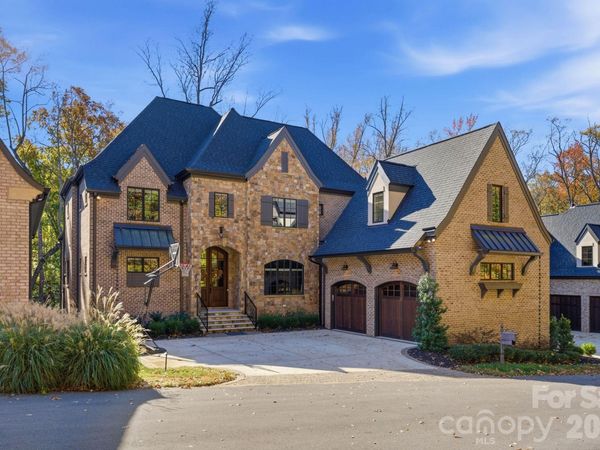 6010 Old Providence Lane, Charlotte, NC 28226