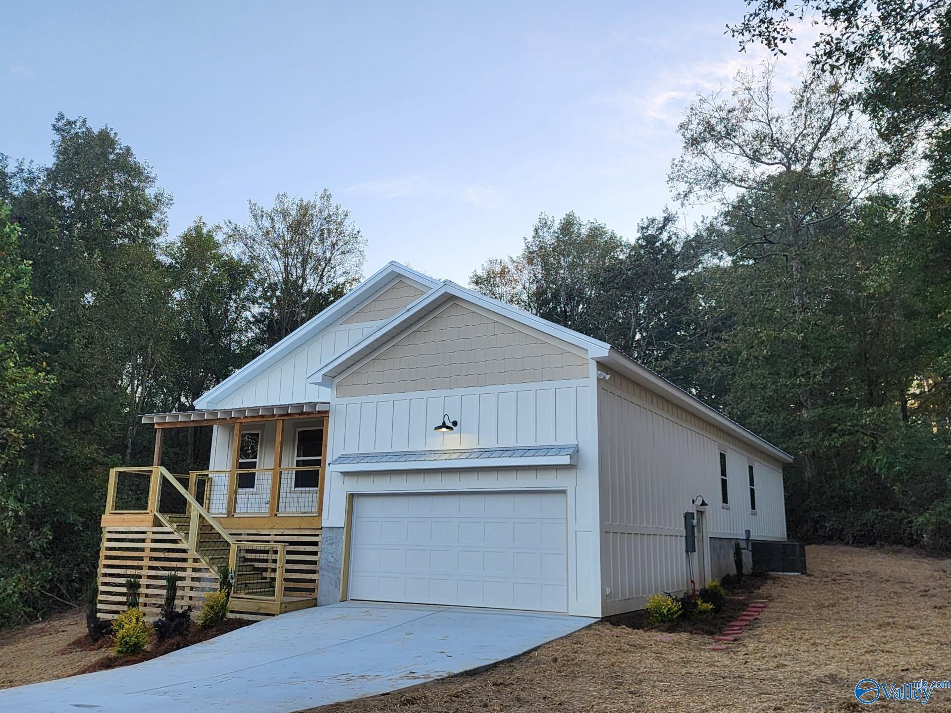 252 Temple Crossing, Arab, AL 35016 Main Photo