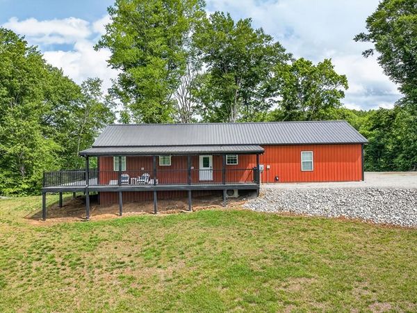 5218 Turney Groce Rd, Byrdstown, TN 38549