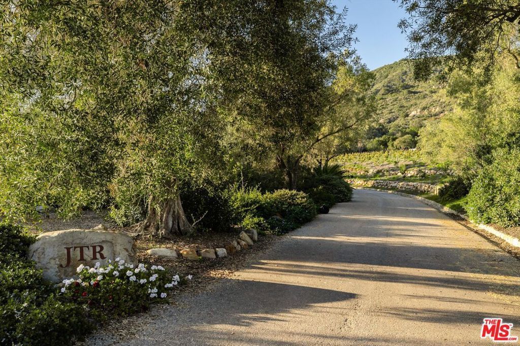 1915 Monte Alegre Drive, Carpinteria, CA 93013 Main Photo