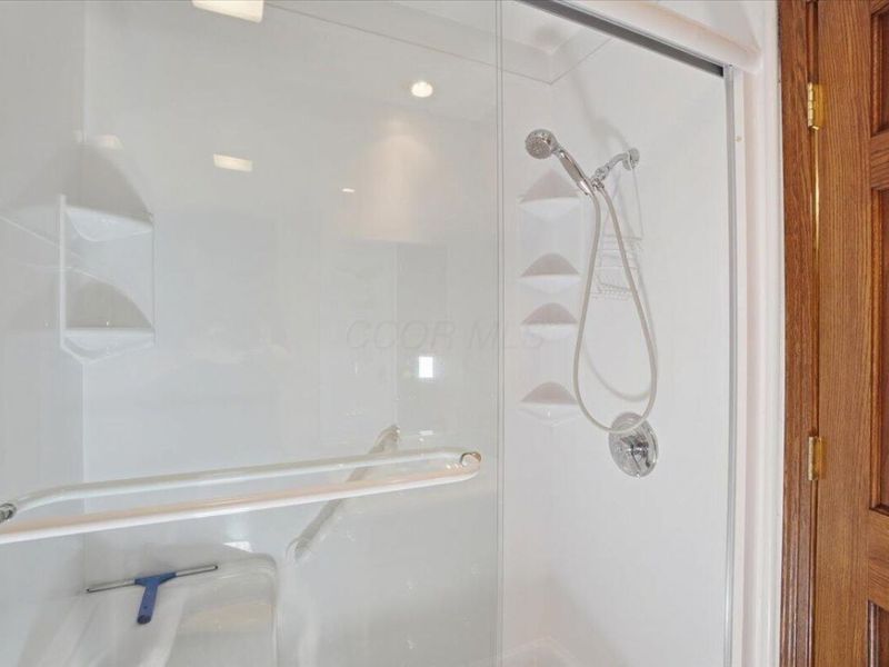 15888 Hawn Road , Plain City, OH 43064 Photo 32