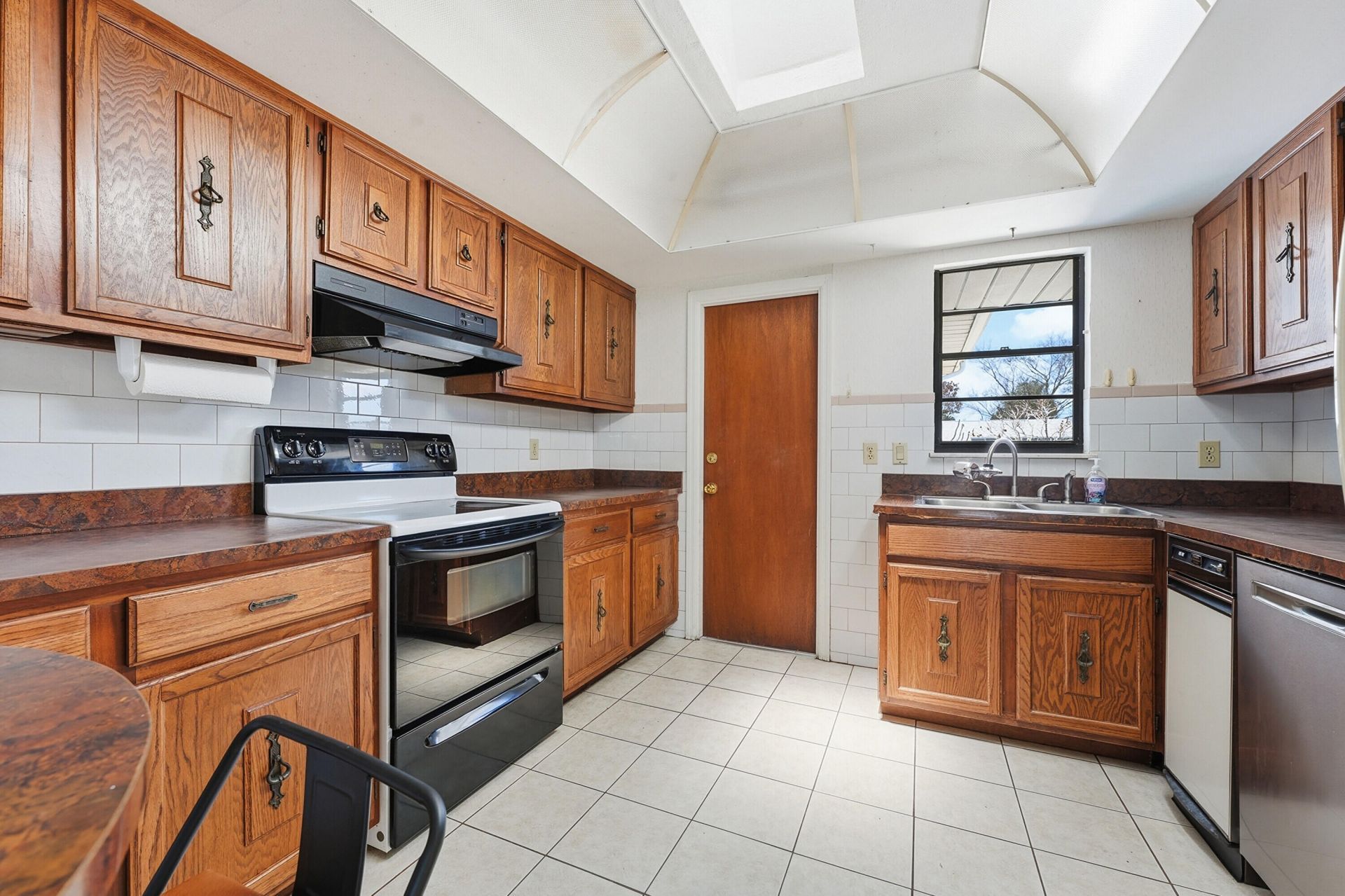 814 SE Celtic Avenue, Port Saint Lucie, FL 34983 Photo