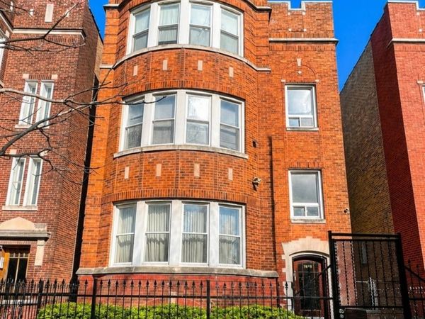 7823 S Cornell Avenue , Chicago, IL 60649