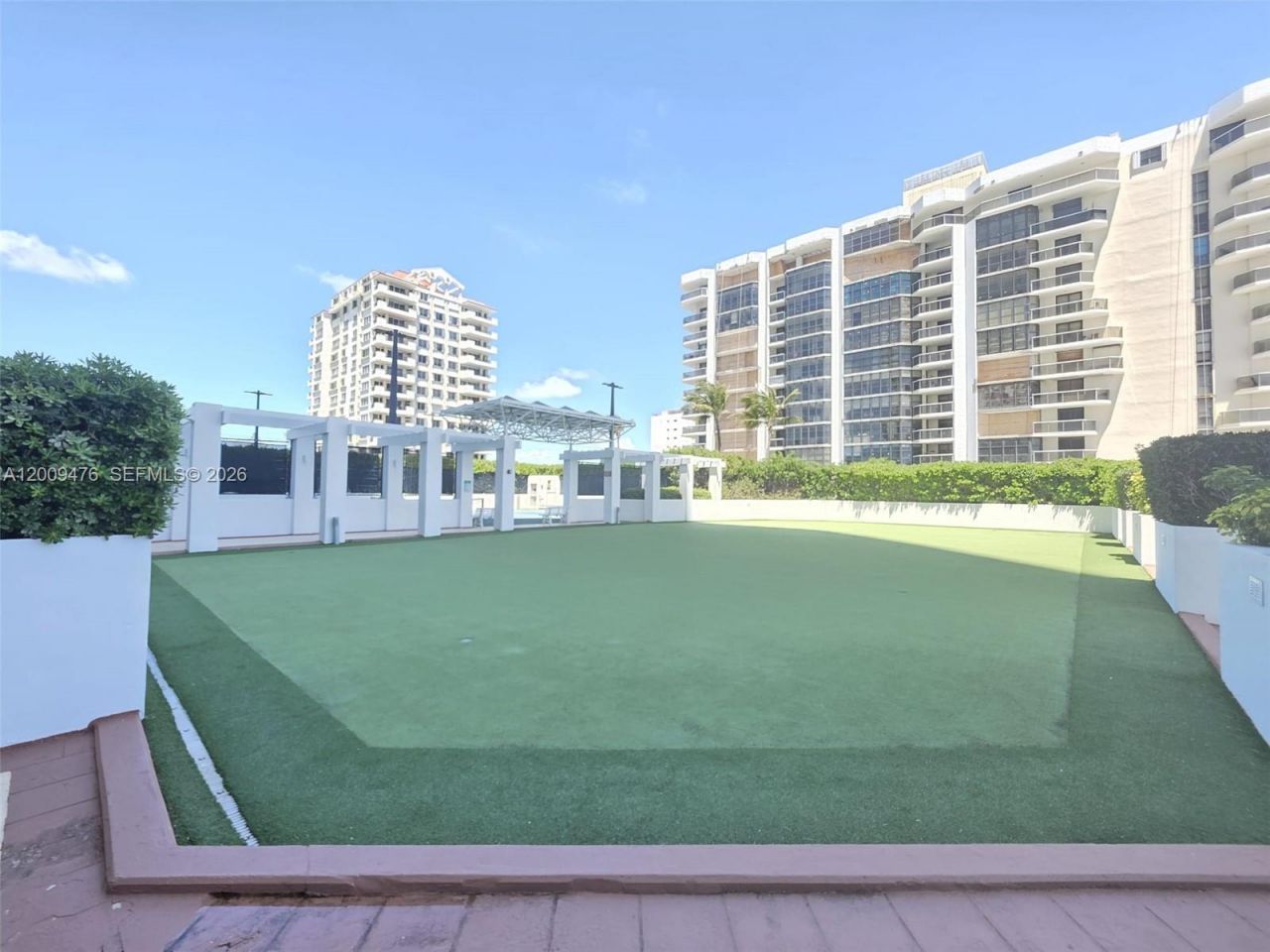 6365 Collins Ave , Unit 4311, Miami Beach, FL 33141 Photo