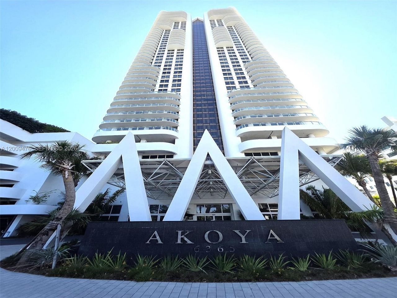 6365 Collins Ave , Unit 4311, Miami Beach, FL 33141 Photo