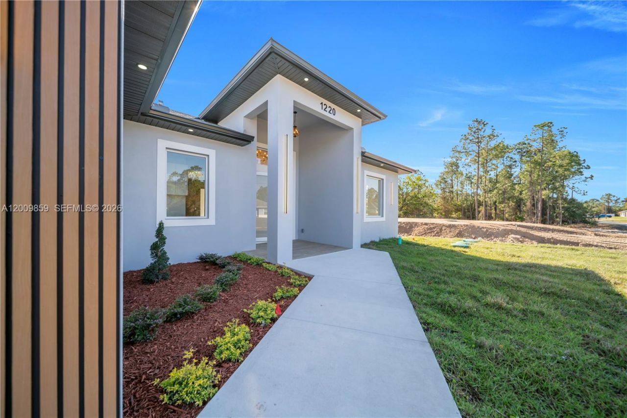 1220 Euclid Ave , Lehigh Acres, FL 33972 Photo