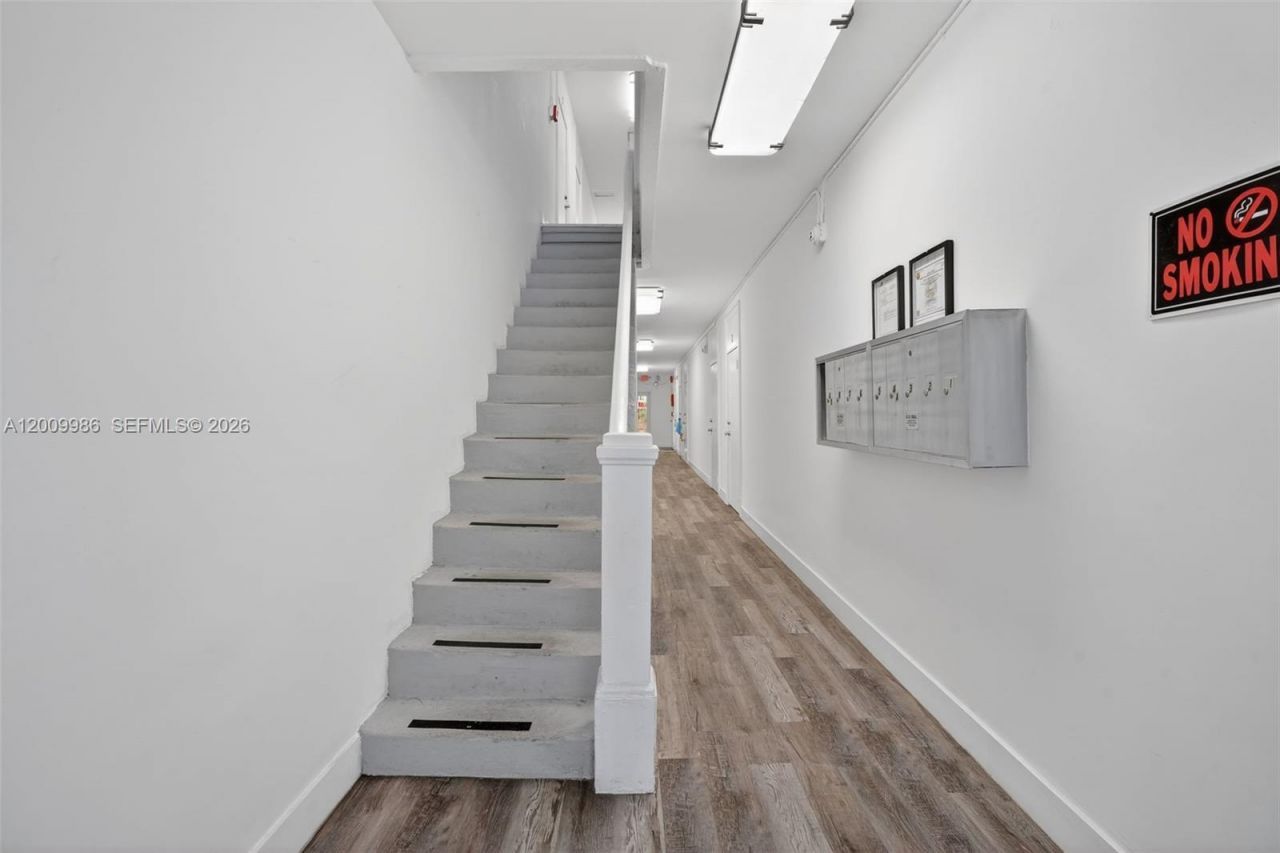 1630 SW 10th St , Unit 7, Miami, FL 33135 Photo