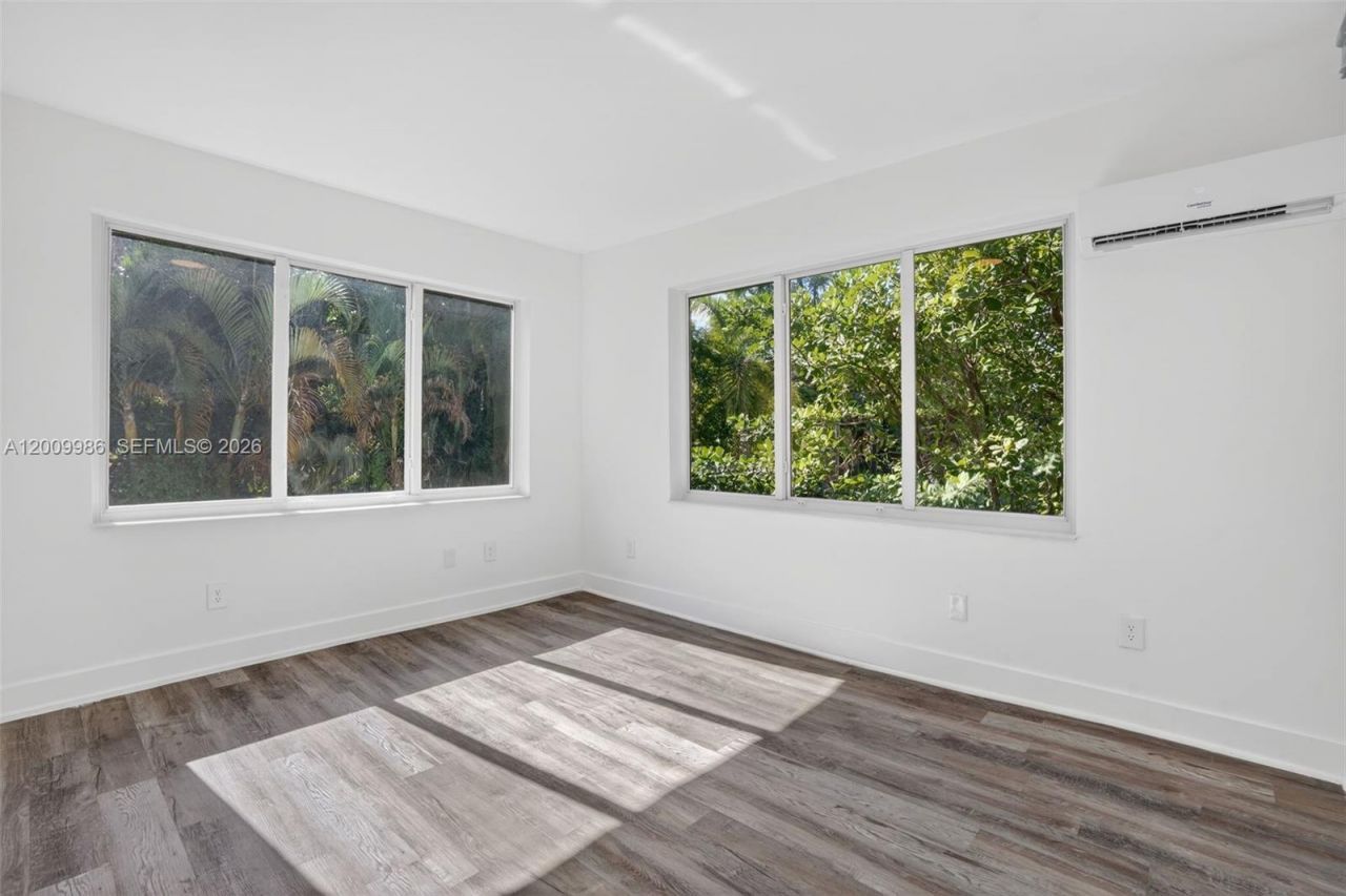 1630 SW 10th St , Unit 7, Miami, FL 33135 Photo