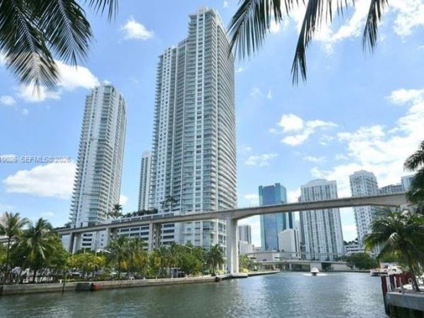 185 SW 7th St, Unit 3309, Miami, FL 33130