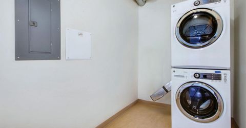 1818 L St #415, Unit 415, Sacramento, CA 95811 Photo