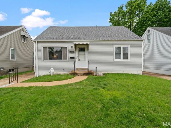 5556 Arthur Avenue, St Louis, MO 63139