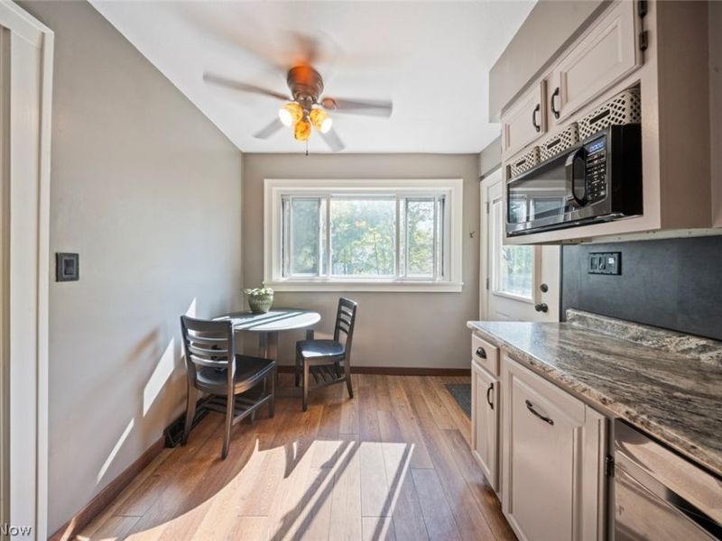 4011 Behrwald Avenue , Cleveland, OH 44109 Photo 12