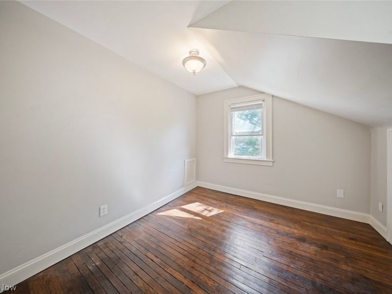 4011 Behrwald Avenue , Cleveland, OH 44109 Photo 19