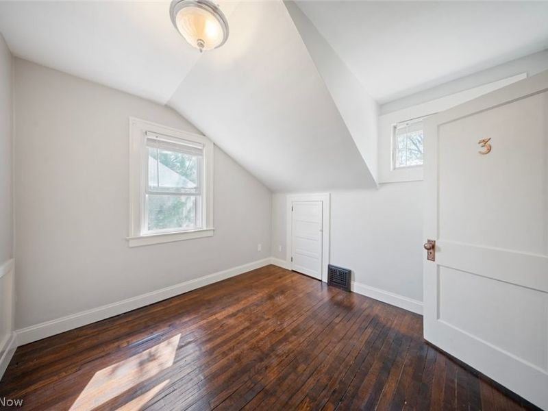 4011 Behrwald Avenue , Cleveland, OH 44109 Photo 20